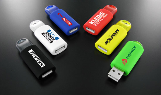 Kinetic USB muistitikut 